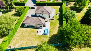 EXCLUSIVITE: 2 min Valleiry Villa contemporaine récente de 2007 dans un état impeccable...SOUS COMPROMIS — photo 2
