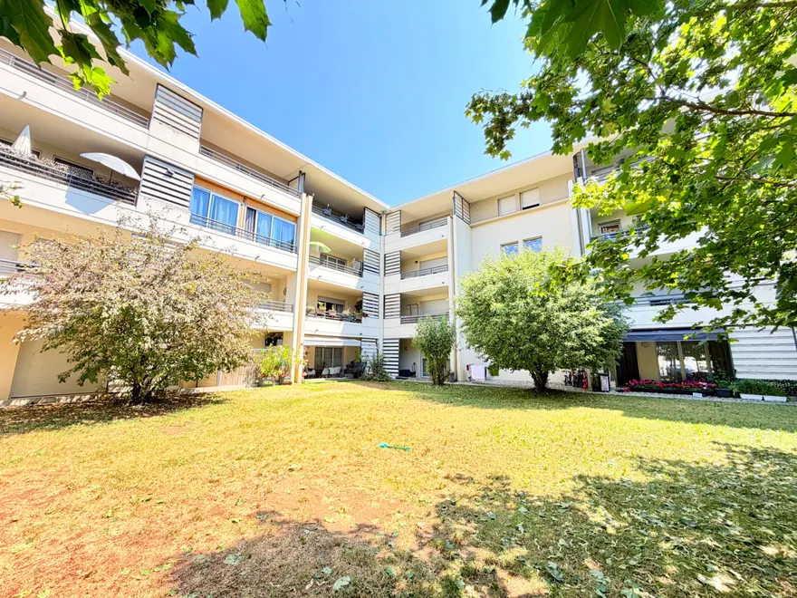 Appartement à SAINT-JULIEN-EN-GENEVOIS
